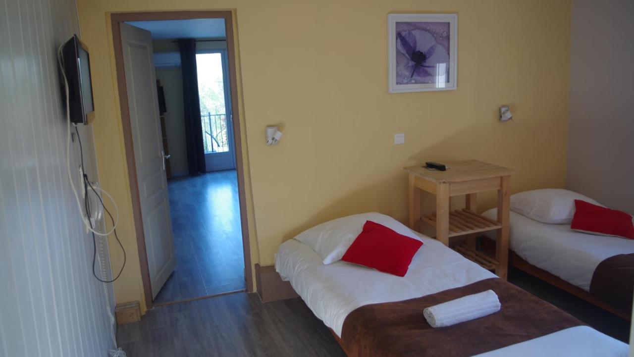 Le Robinson Hotell Pierrelatte Exteriör bild